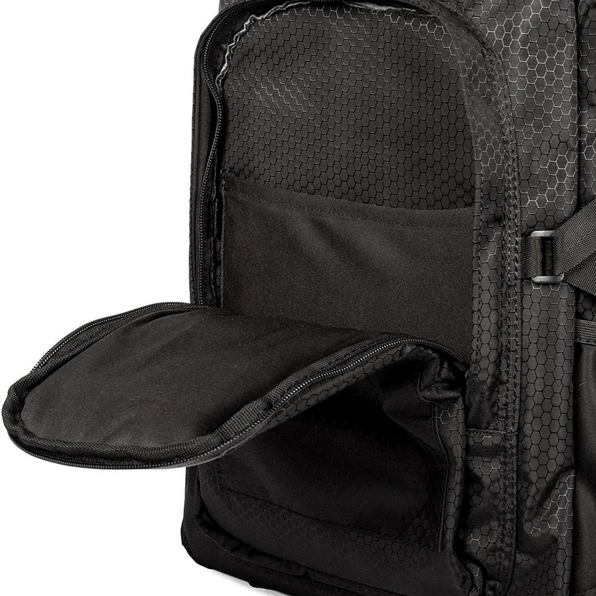 cali-crusher-backpacks-sac-dos-anti-odeur-noir-ours-blanc image 4