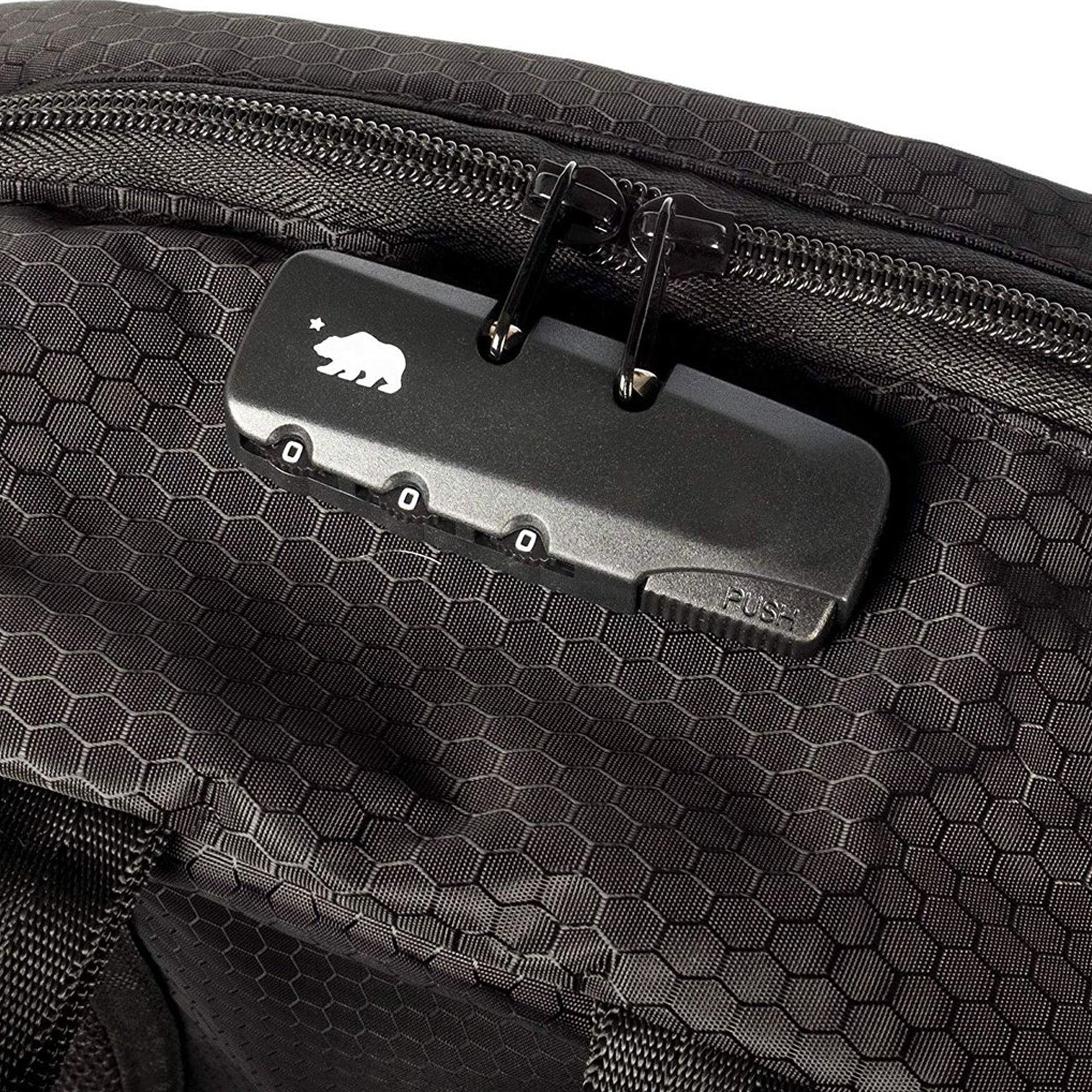cali-crusher-backpacks-sac-dos-anti-odeur-noir-ours-blanc image 5